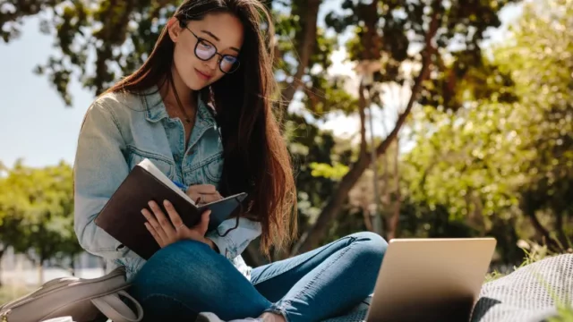 Cekricek.id - Membuka Kunci Motivasi Belajar yang Tak Ada Habisnya: 5 Strategi untuk Tetap Terinspirasi