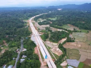 Cekricek.id - HK Targetkan Jalan Tol Riau - Sumbar Selesai Tahun 2024