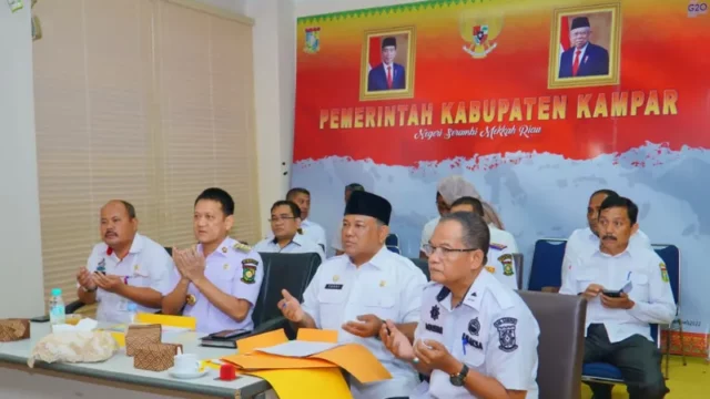 Cekriek.id: Berita Riau Hari Ini - Berita Kampar Hari Ini: Pj Bupati Hambali Pastikan Stabilitas Ekonomi: Tingkat Inflasi Kabupaten Kampar Terkendali Meski Terdampak Bencana Banjir