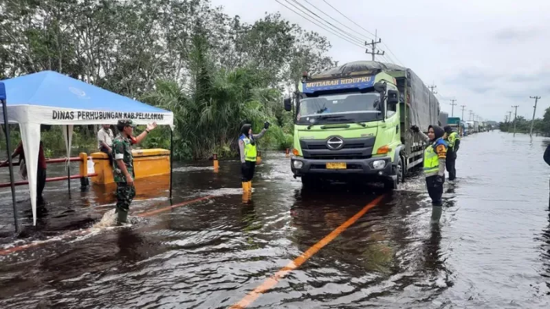 Cekricek, Berita Hari Ini dan Berita Riau Hari Ini: Banjir Riau: Sejumlah Destinasi Wisata Air Ditutup Sementara