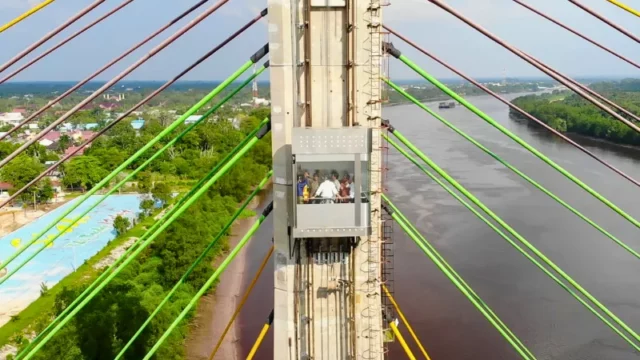 Cekricek, Berita Siak Hari Ini dan Berita Riau Hari Ini: Pengalaman Seru di Lift Menara Jembatan Siak, Pesona Baru Pariwisata Siak