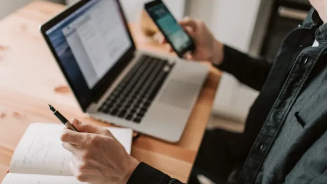 Cekricek.id - Meningkatkan Produktivitas dengan WhatsApp Web: Cara Tetap Terhubung di Mana Saja