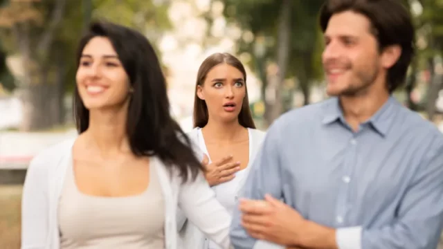 Cekricek.id - Arti Mimpi Pacar Memilih Orang Lain: Apa yang Sebenarnya Dimaksudkan?