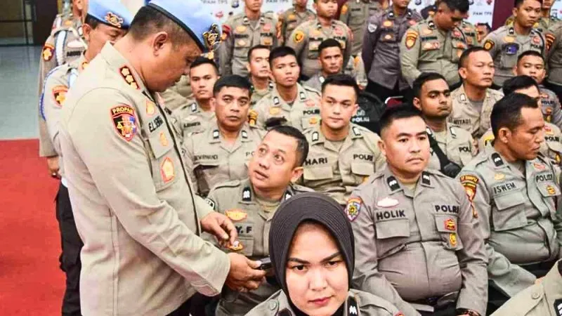 Berita Riau Hari Ini: Jelang Pemilu, Bidpropam Polda Riau Periksa Smartphone Anggota untuk Pastikan Netralitas Polisi