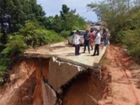 Berita Riau Hari Ini: Jembatan Bailey Dibangun untuk Atasi Jalan Putus di Rokan IV Koto akibat Longsor