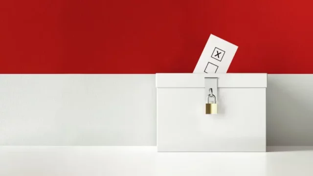 Berita Riau Hari Ini: Bawaslu Pekanbaru dan Satpol PP Turunkan Alat Peraga Kampanye di Masa Tenang Pemilu