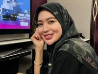 Wika Salim Tampil Berhijab, Netizen: Sekarang Soleha, Habis Lebaran Solehot Lagi
