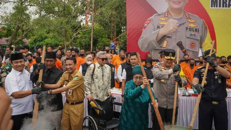 Berita Riau Hari Ini: Polda Riau Musnahkan Ribuan Barang Bukti Narkoba dan Barang Ilegal Lainnya Jelang Ramadhan