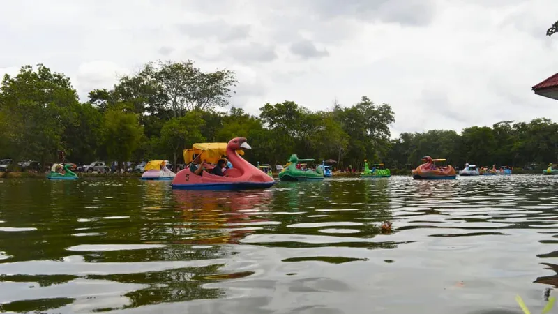 Berita Riau Hari Ini: Antusiasme Pengunjung Tinggi di Taman Rekreasi Alam Mayang Selama Libur Lebaran