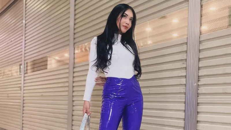 Kisah Artis Ternama yang Terpaksa Jual Rumah Gara-gara Krisis Keuangan 3 Lampiran Gambar