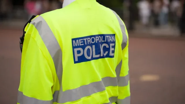 Berita Riau Hari Ini: Kisah Inspiratif Remaja Kakak Beradik Penjual Sate di Kepulauan Meranti Menggapai Impian Menjadi Anggota Polri