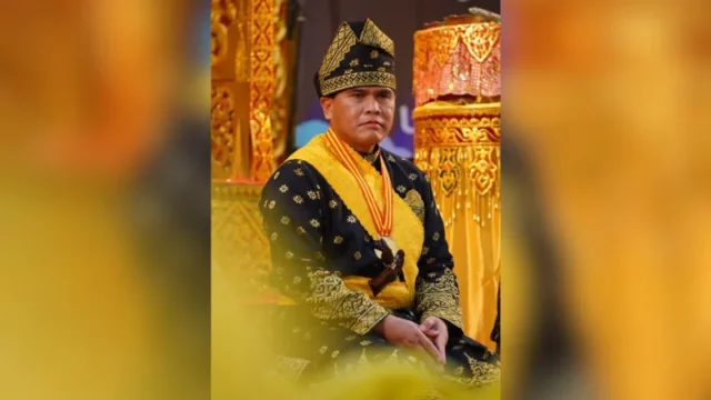 Berita Riau Hari Ini: Laksamana Muhammad Ali Dianugerahi Gelar Adat Datuk Seri Segara Utama Setia Wangsa