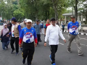 Bupati Tanah Datar Eka Putra bersama Forkopimda mengikuti car free day perdana di Lapangan Cindua Mato Batusangkar