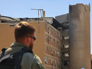 Israel Bunuh Komandan Veteran Iran dalam Serangan Balasan