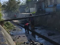 Pembersihan sungai guna mencegah banjir Bukittinggi menjadi perhatian serius jajaran aparatur sipil negara (ASN) (Foto: Ist)