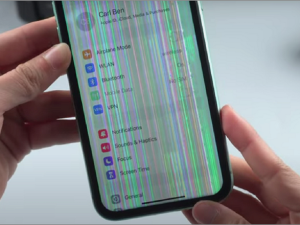 Layar HP Bergaris (Foto: Ist)