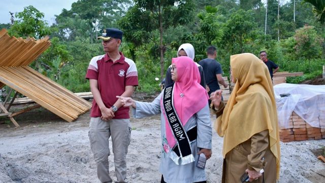 Dorong Akses PAUD Berkualitas, Bunda PAUD Agam Tinjau Sekolah Baru di Tanjung Raya