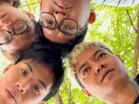 Musisi yb mengumumkan pencapaian jumlah penonton film Harusnya melalui unggahan Instagram pribadinya.